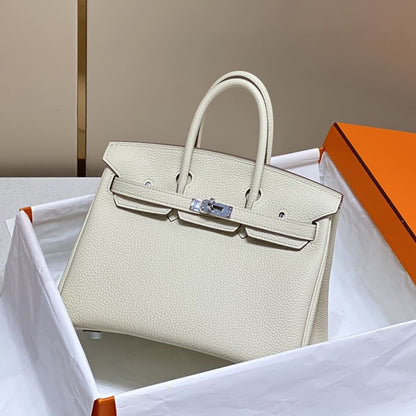 https://www.luxispro.com/image/cache/catalog/Hand%20Bag/Hermes/HM015/1-1000x1000.jpg