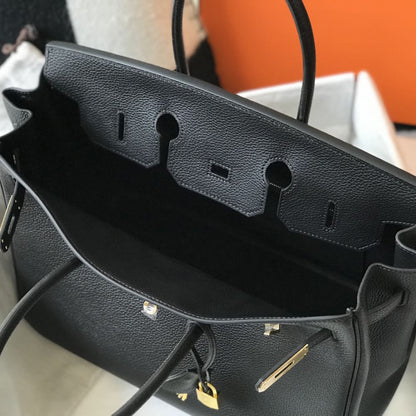 https://www.luxispro.com/image/cache/catalog/Hand%20Bag/Hermes/HM013/4-1000x1000.jpg